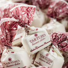 Laden Sie das Bild in den Galerie-Viewer, Antica Torroneria Piemontese – Tartufi Bianco (Weiße Schokolade mit Piemont-Haselnüssen)