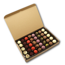Laden Sie das Bild in den Galerie-Viewer, Truffes Special 40
